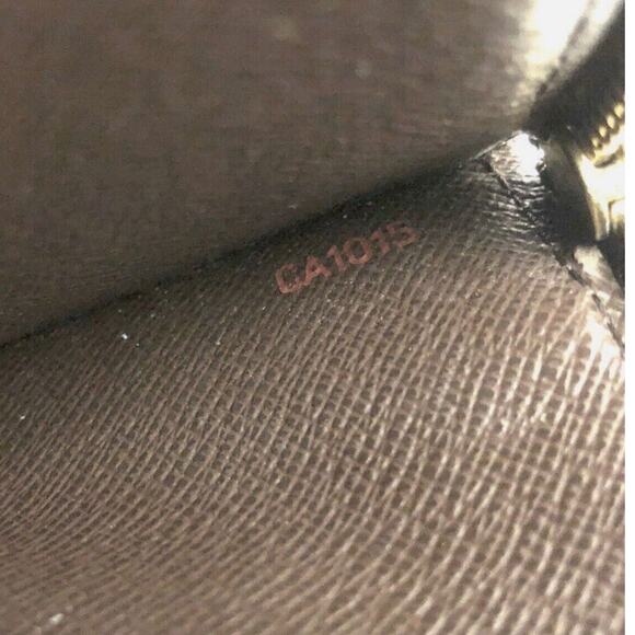 Authentic LV Louis Vuitton Damier Porte Feuille Sarah Long Bifold Wallet - Picture 8 of 9